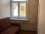 Комната 12 м² в 6-ком. кв., 2/2 эт. Санкт-Петербург