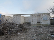 Недостроенное здание под гаражи на центр. улице с. Кривополянье Чаплыгинского р-на Липецкой области Чаплыгин